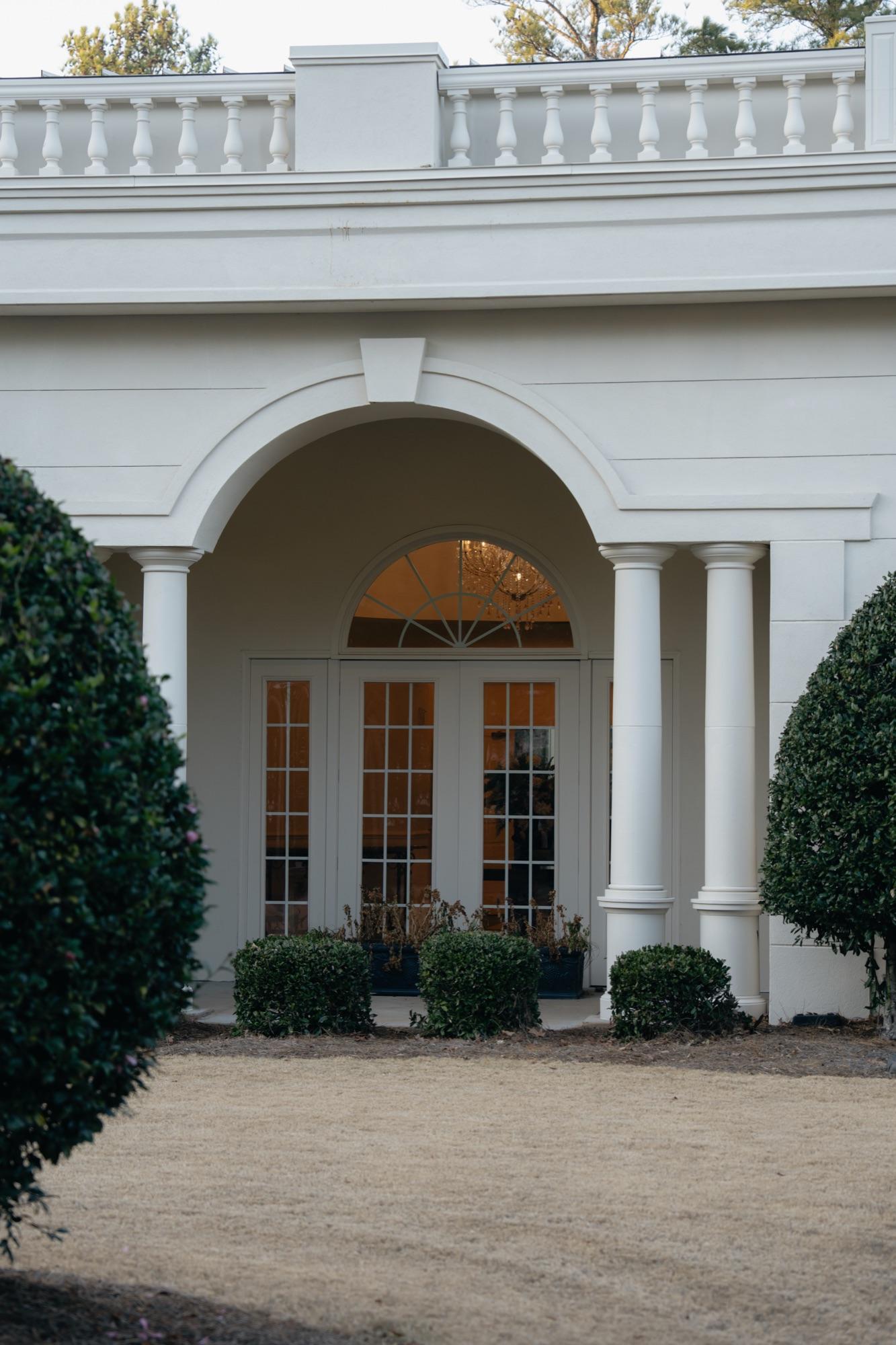 Full wedding — portrait